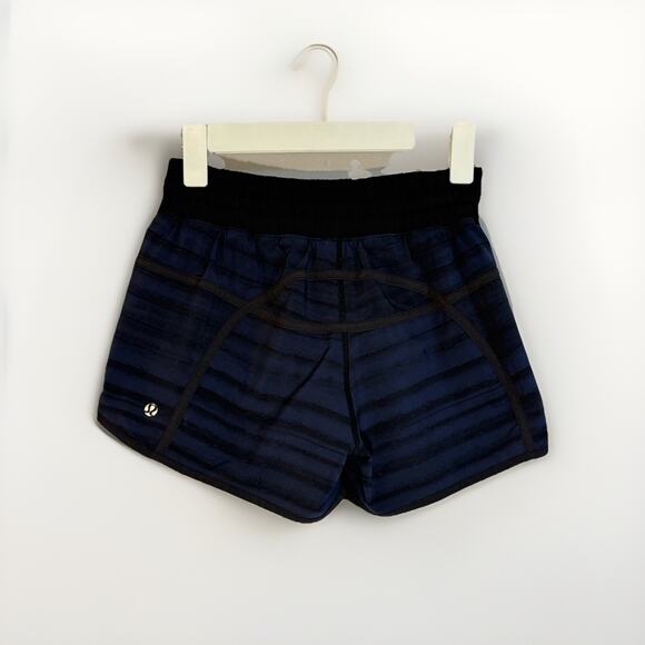 Lululemon Speed Shorts 2.5” Women’s Size 4 Navy Black Stripe Running Gym - Picture 1 of 6
